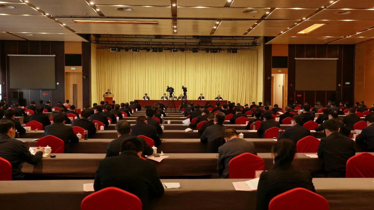 嚴(yán)鑒鉑董事長榮獲陜西省“擔(dān)當(dāng)作為好干部”稱號！