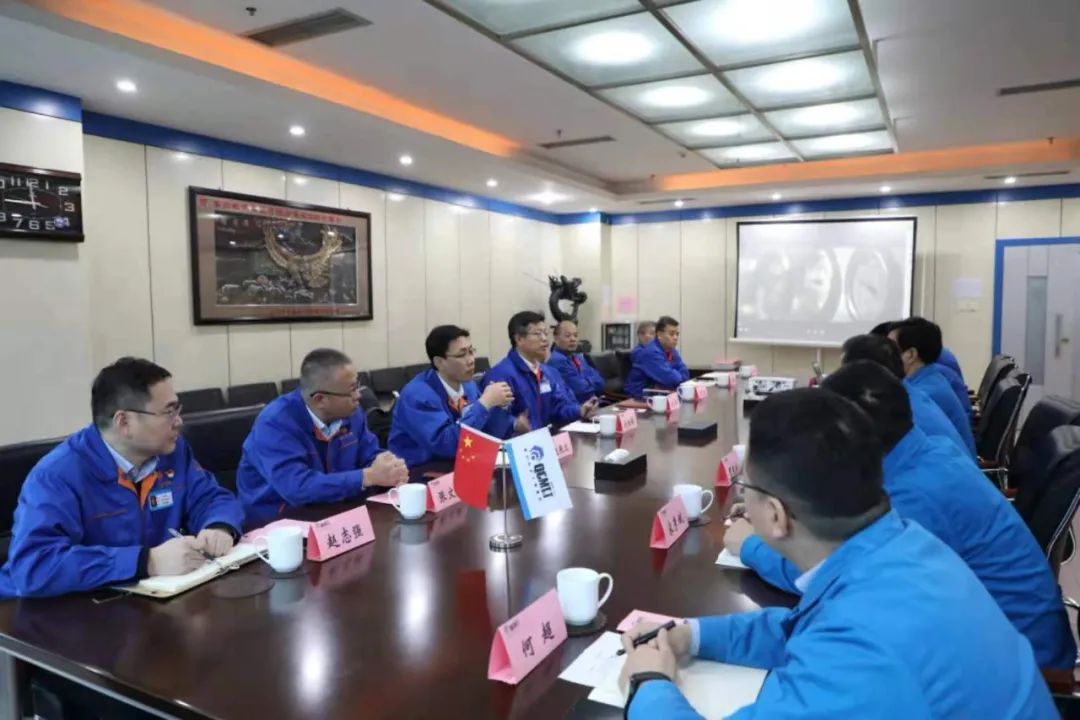 法士特集團領(lǐng)導干部到秦川集團參觀交流