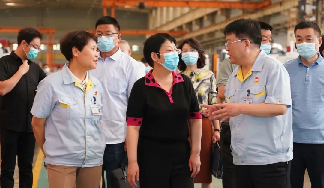 寶雞市政協(xié)主席劉榮賢專題調(diào)研寶雞機(jī)床、秦川格蘭德